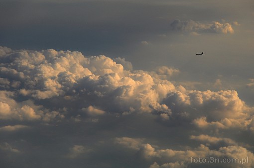 chmury; nad chmurami; samolot