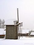 1141-0050; 1705 x 2274 pix; Europa, Polska, Białowieża, skansen, wieś, wiatrak, młyn, zima, śnieg