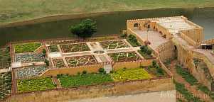 Azja; Indie; Jaipur; Bursztynowy Fort; ogrd