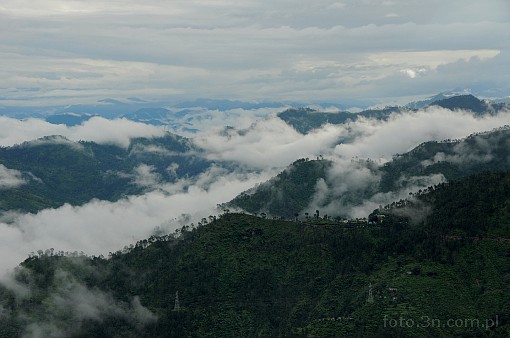 Azja; Indie; Himalaje; gry; chmury