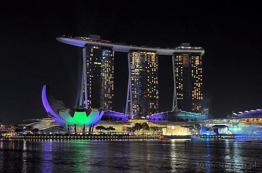 Azja; Singapur; miasto; zatoka; wieowiec; Marina Bay Sands